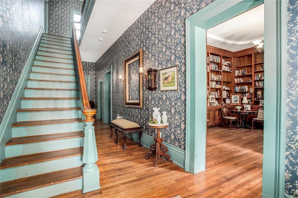 522 W Maple Avenue Property Photo 5