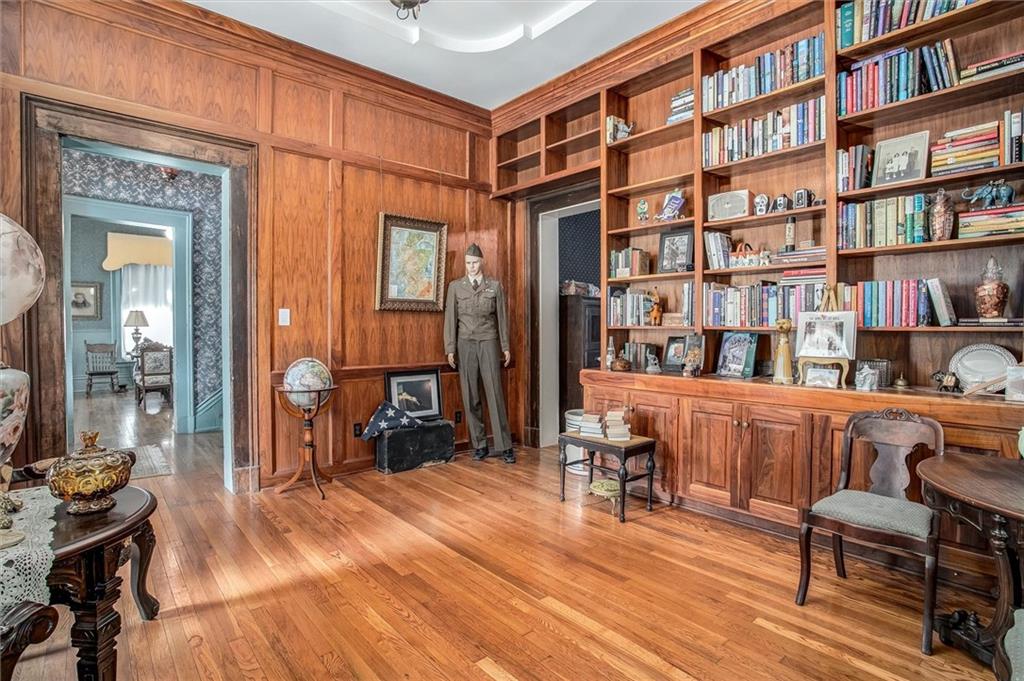 522 W Maple Avenue Property Photo 8