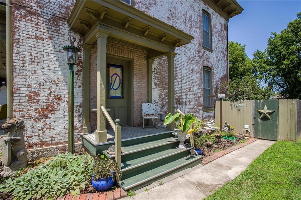 522 W Maple Avenue Property Photo 10