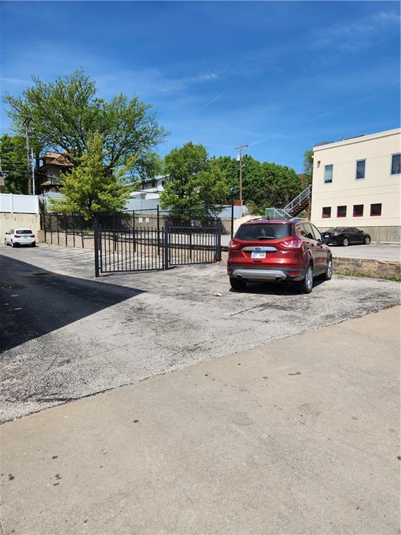 3770 Broadway Boulevard Property Photo 16