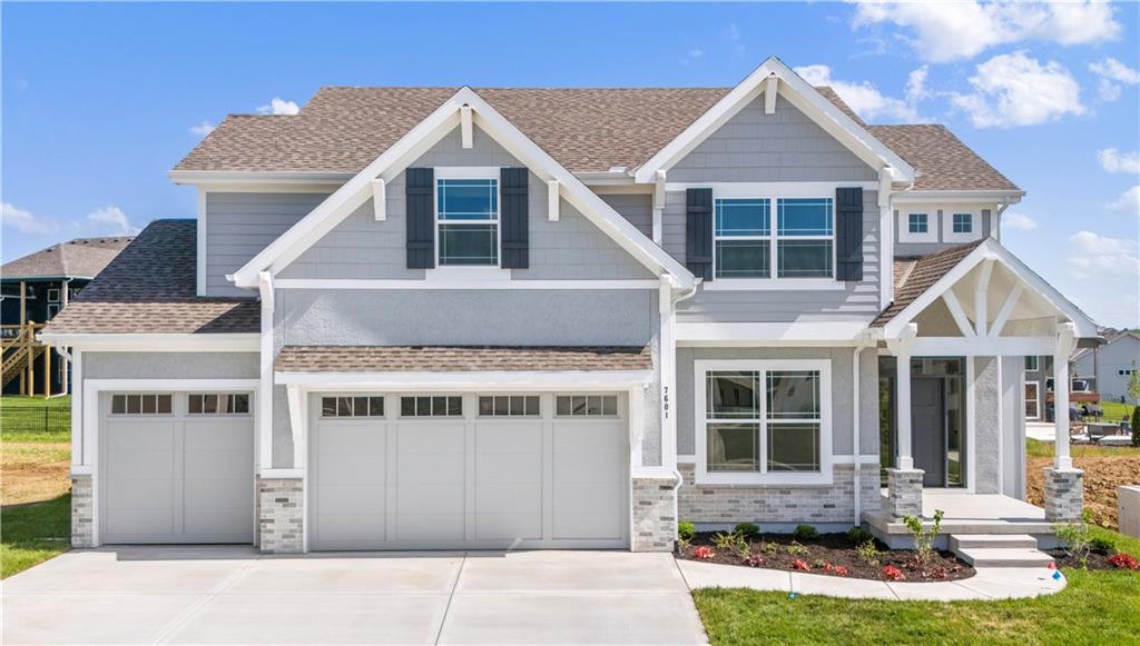 7601 NE 103rd Terrace Property Photo 1