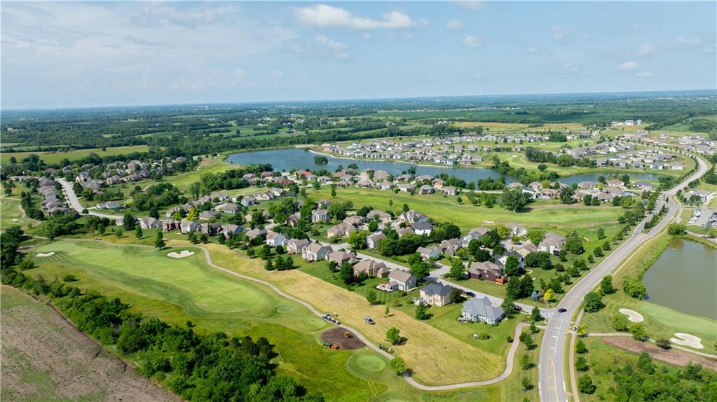 4402 Tee Box Drive Property Photo 8