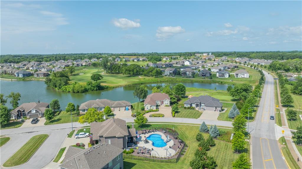 4402 Tee Box Drive Property Photo 14