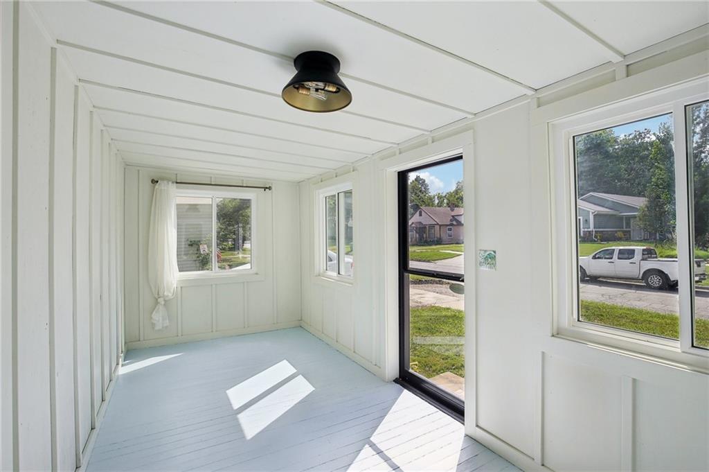 823 S Tremont Avenue Property Photo 3