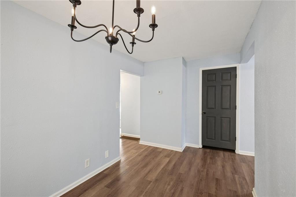 823 S Tremont Avenue Property Photo 5