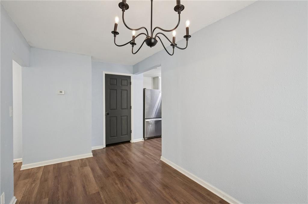 823 S Tremont Avenue Property Photo 6