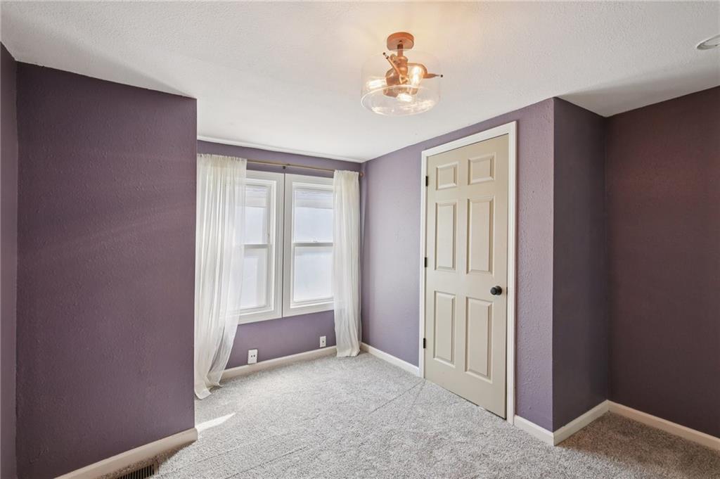 823 S Tremont Avenue Property Photo 12