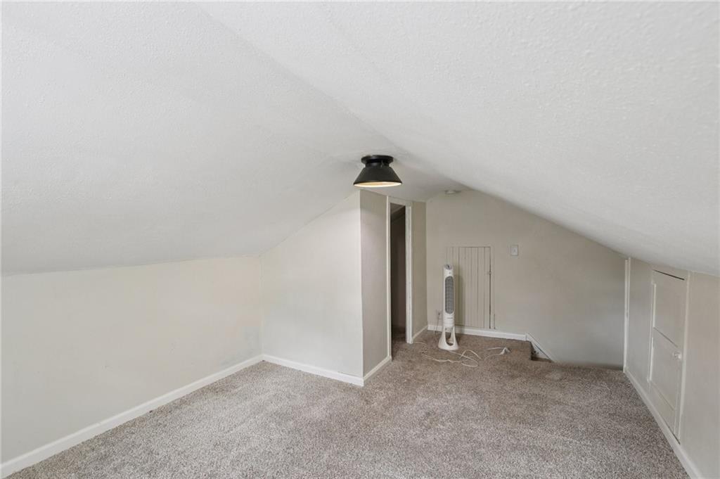 823 S Tremont Avenue Property Photo 21