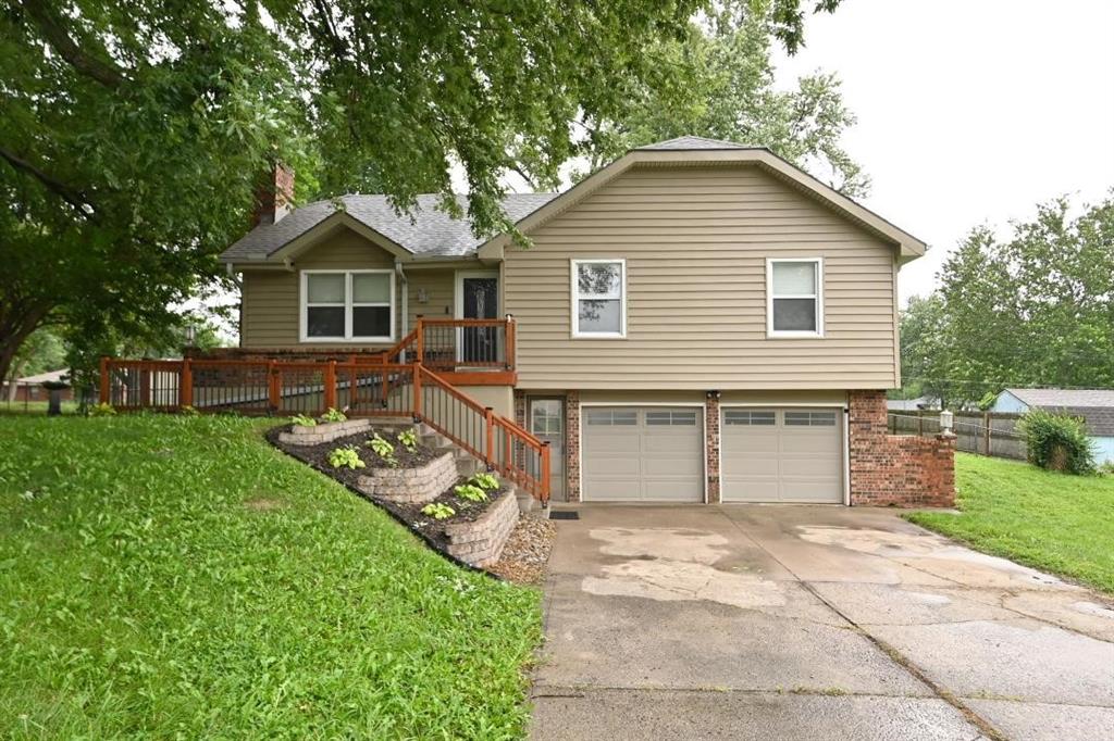 1019 NE 114th Terrace Property Photo 1
