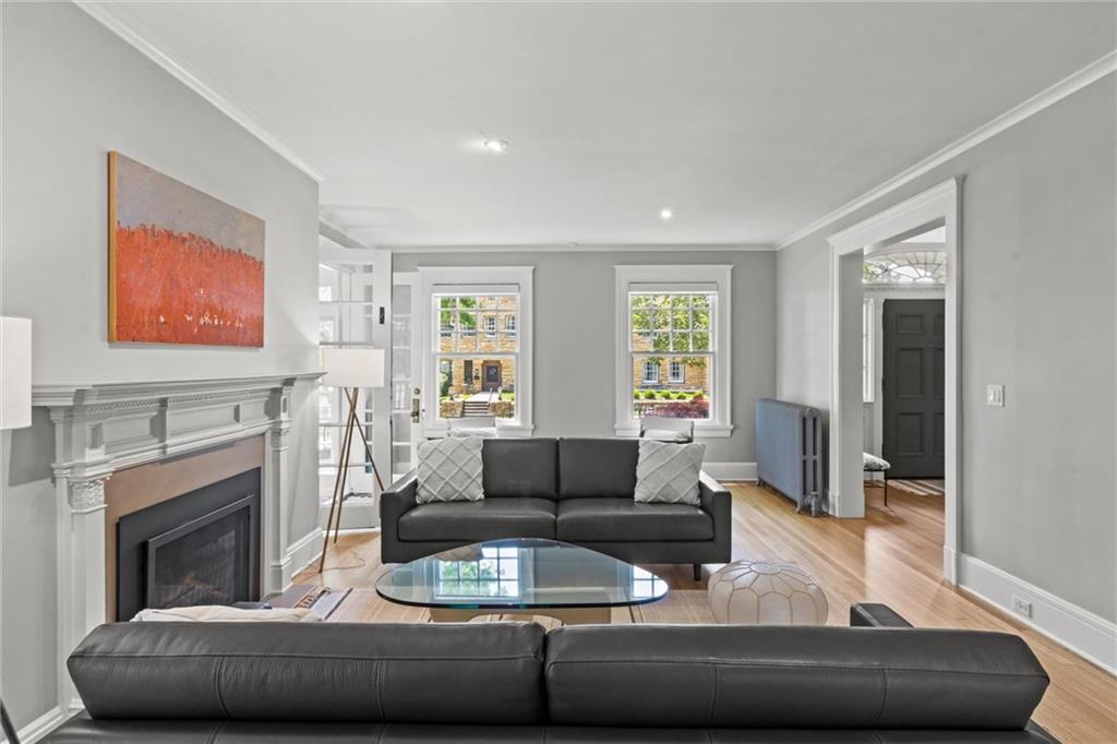 4525 Kenwood Avenue Property Photo 12