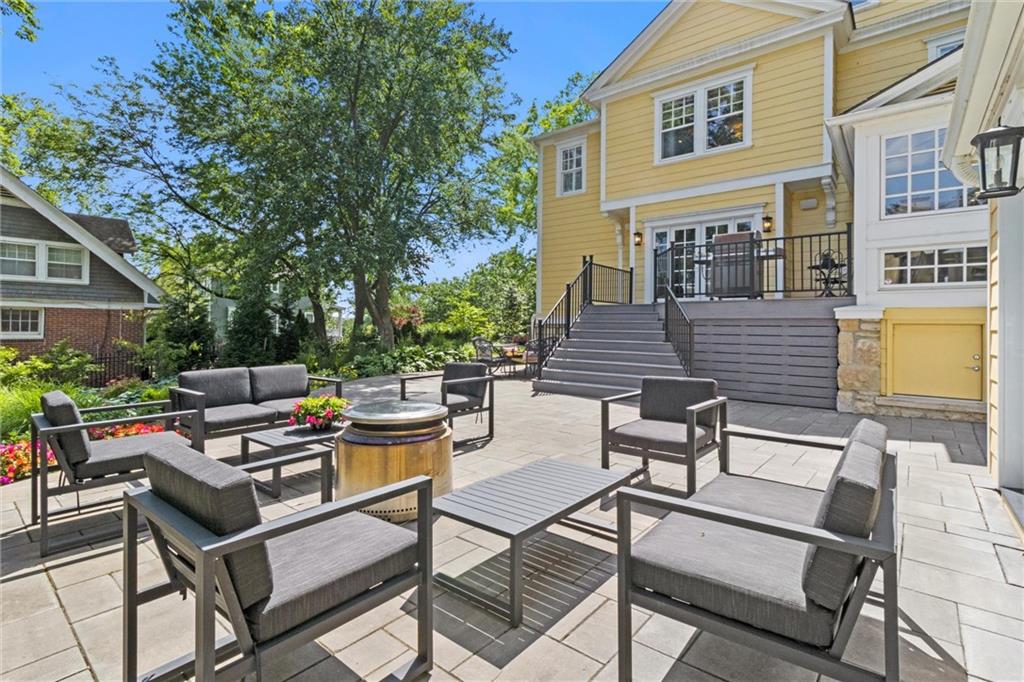 4525 Kenwood Avenue Property Photo 33