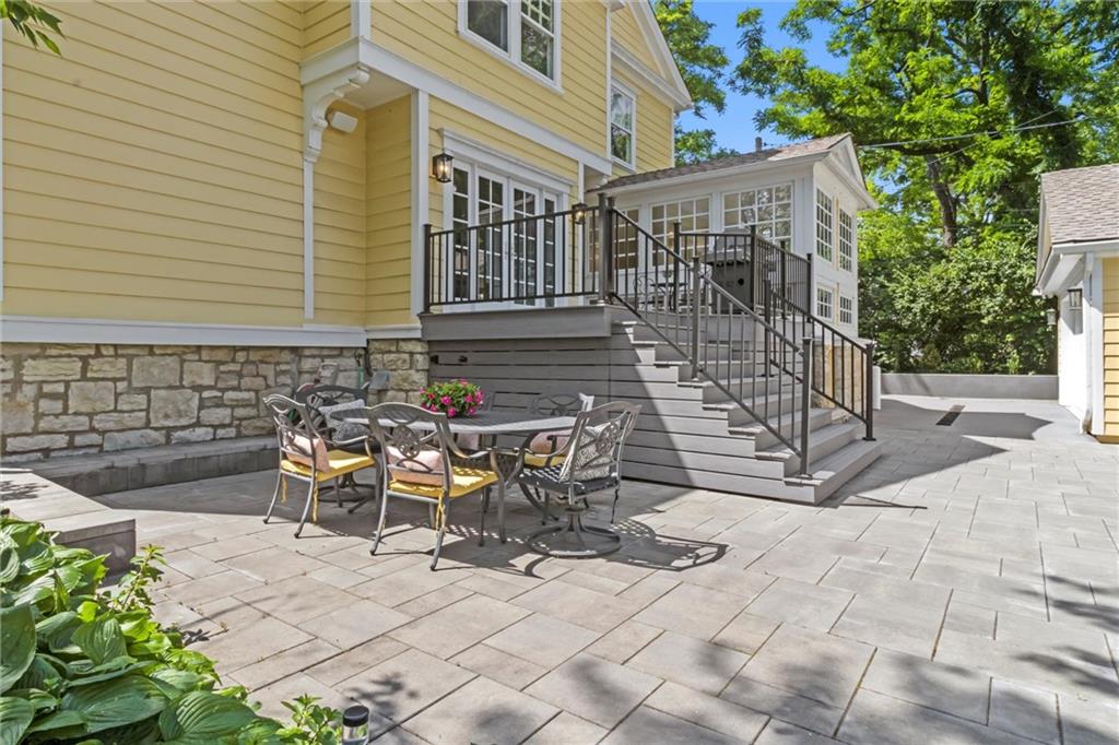 4525 Kenwood Avenue Property Photo 34