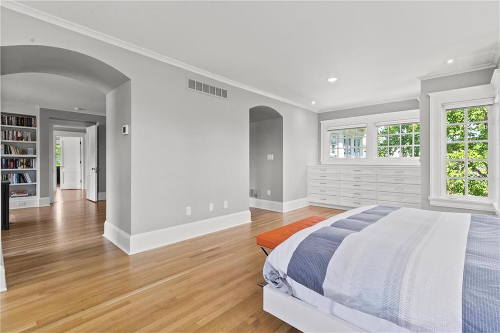 4525 Kenwood Avenue Property Photo 39