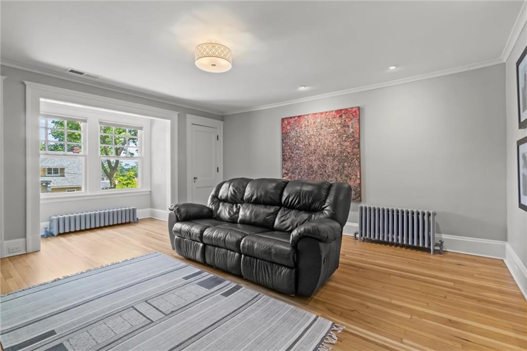 4525 Kenwood Avenue Property Photo 49