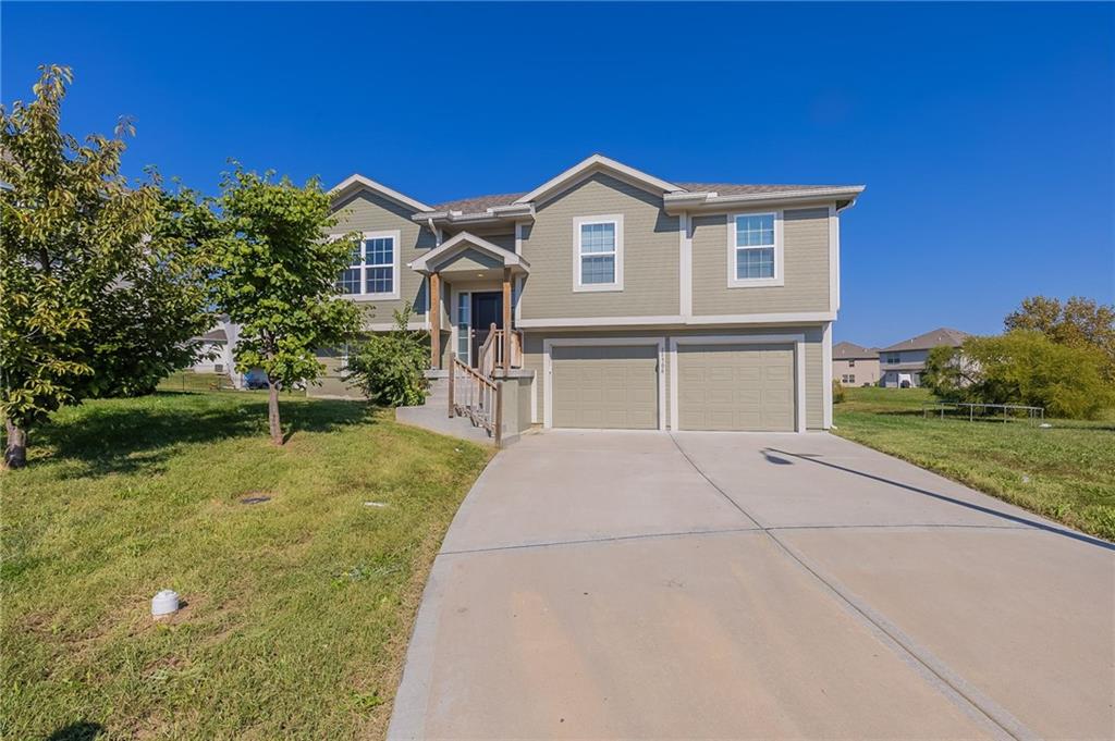 21708 North Ridge Property Photo 1