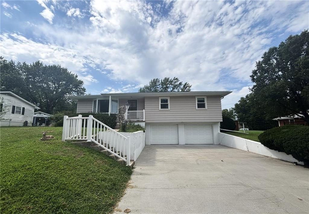 1310 Safari Drive