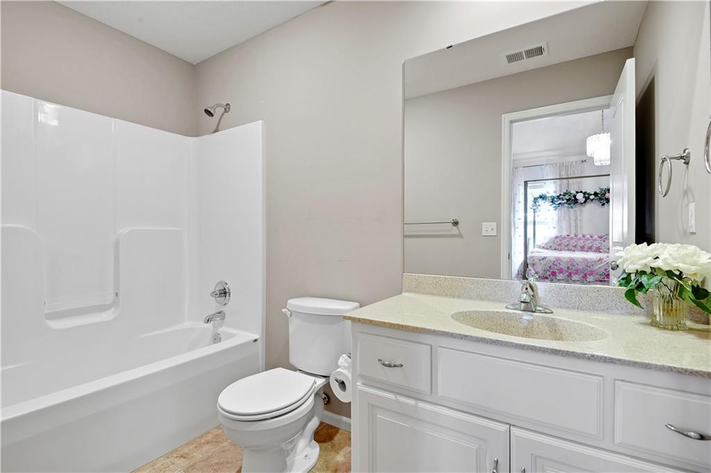 24139 W 124th Terrace Property Photo 21