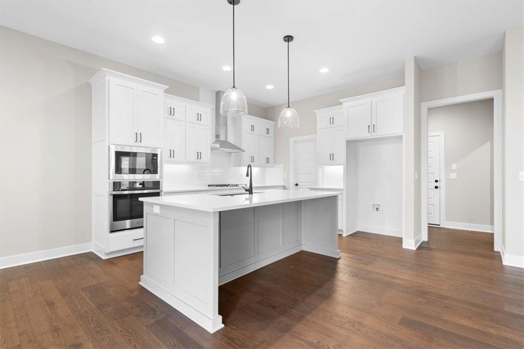 5020 146th Street Property Photo 8