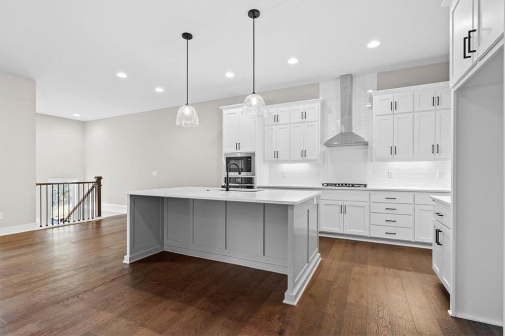 5020 146th Street Property Photo 9