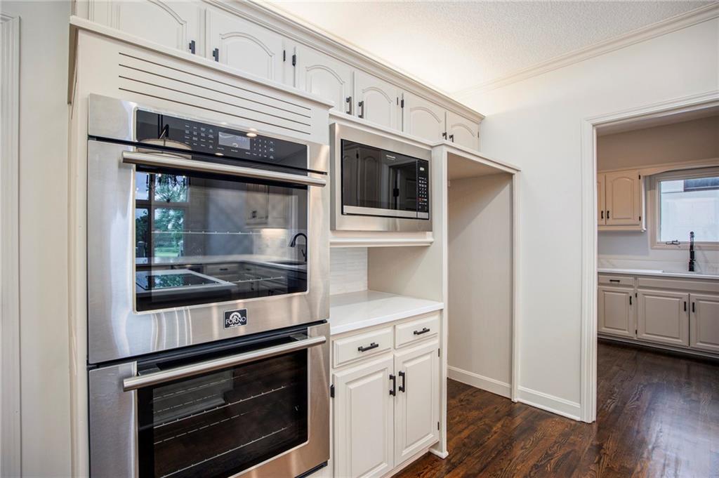 12406 W 129th Street Property Photo 11
