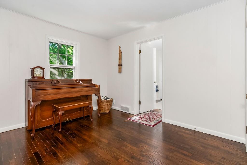 6347 Sni A Bar Road Property Photo 8