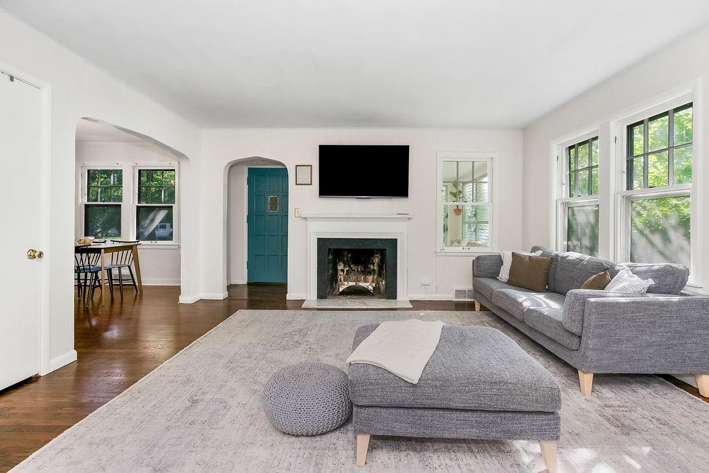 6347 Sni A Bar Road Property Photo 11