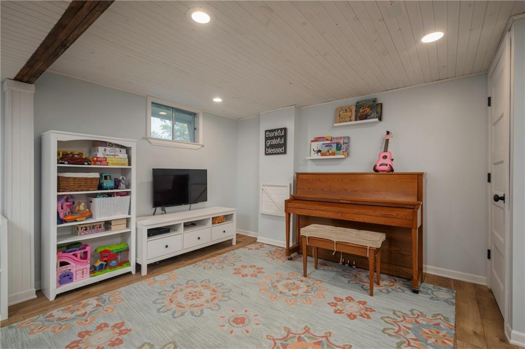 1004 Ne Cedar Street Property Photo 25