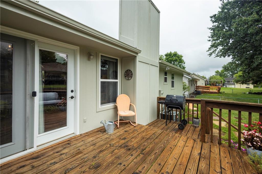 1004 Ne Cedar Street Property Photo 28