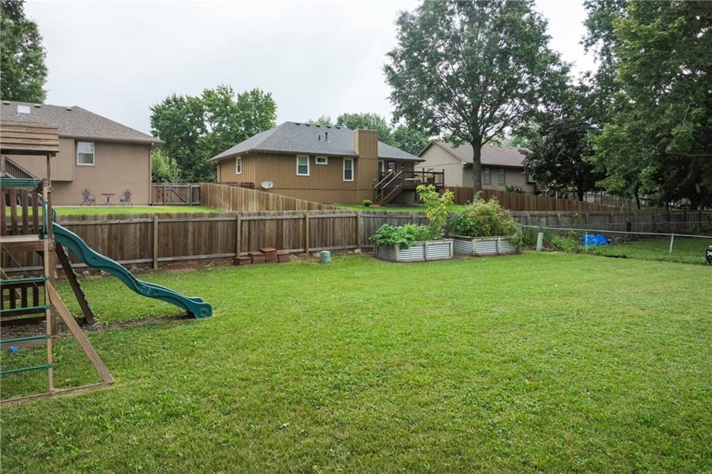 1004 Ne Cedar Street Property Photo 35