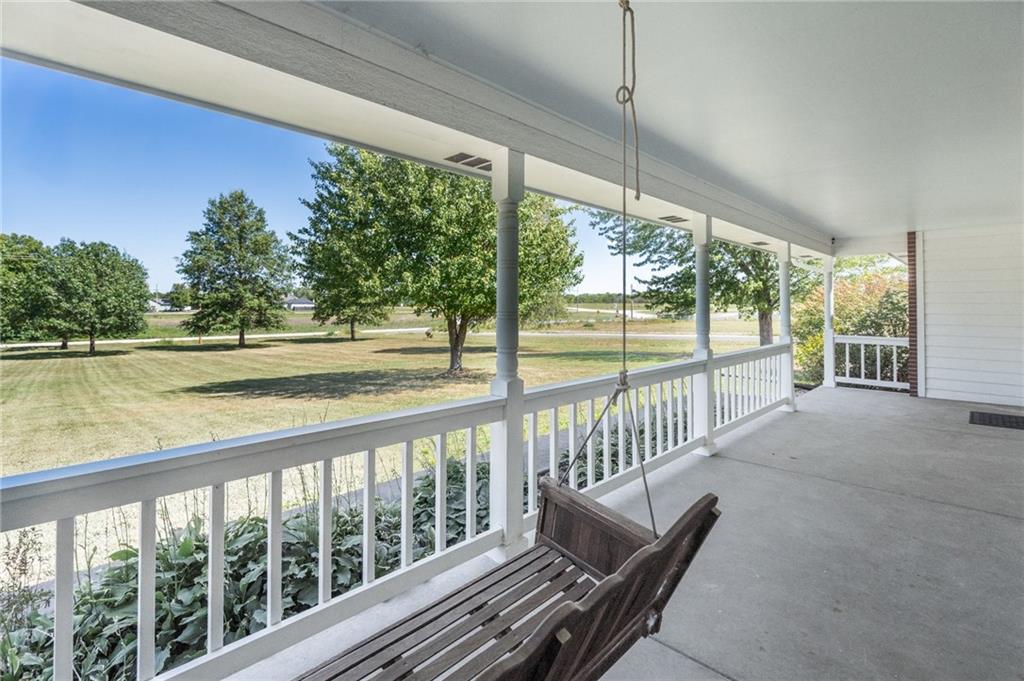 315 E High Street Property Photo 4