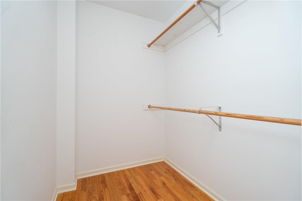 315 E High Street Property Photo 9