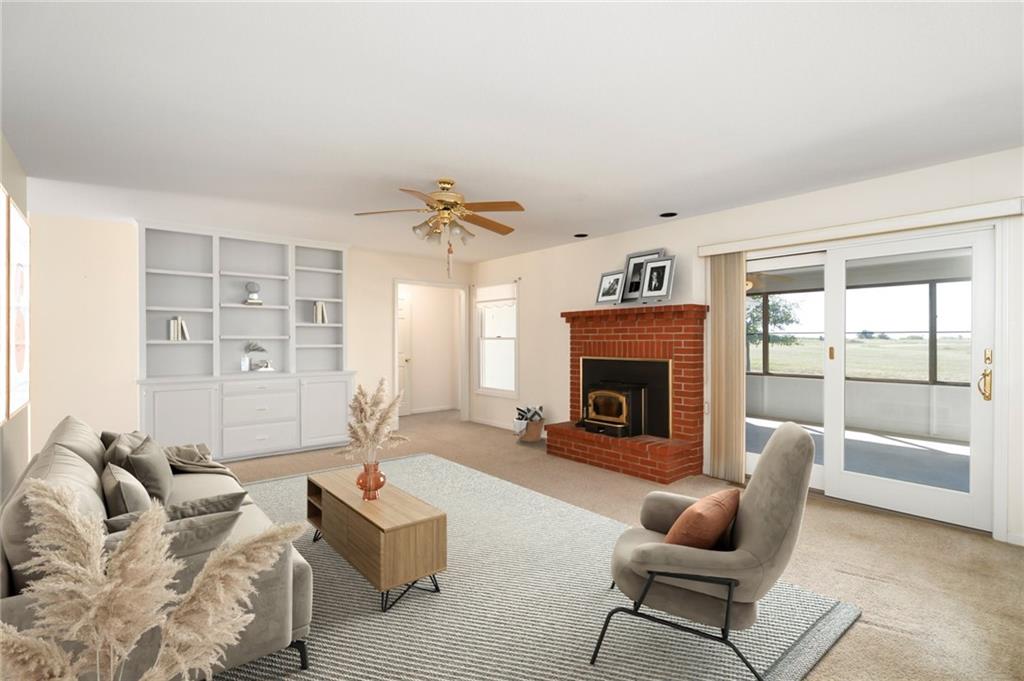 315 E High Street Property Photo 20