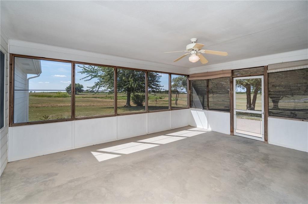 315 E High Street Property Photo 24