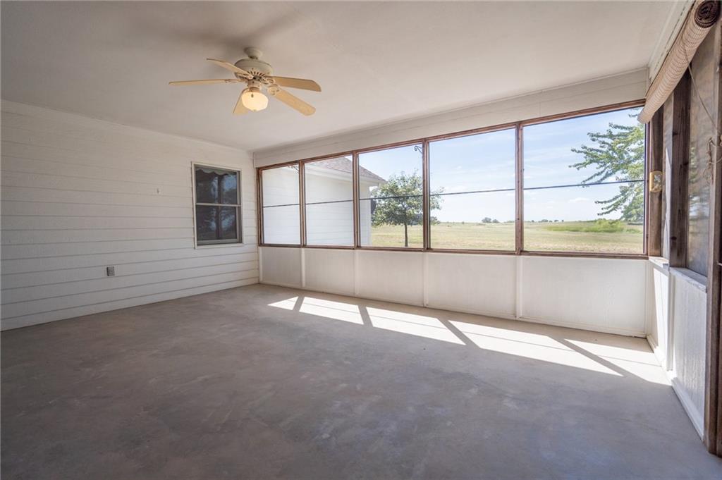 315 E High Street Property Photo 25