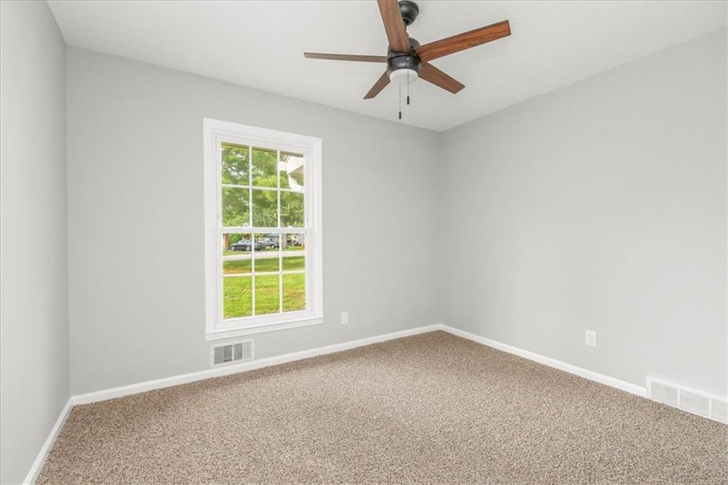 30 Cliff Drive Property Photo 17