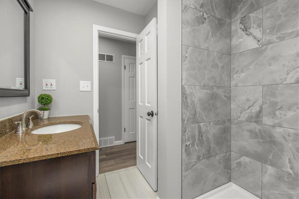 30 Cliff Drive Property Photo 19