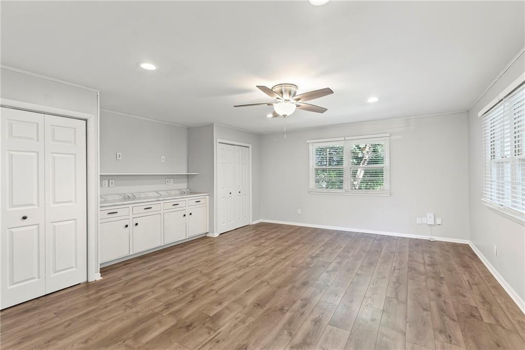 8341 Oak Street Property Photo 14