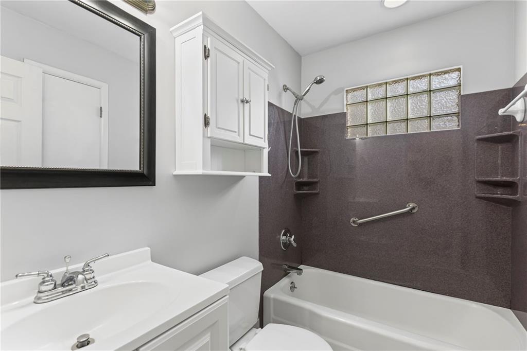 8341 Oak Street Property Photo 23