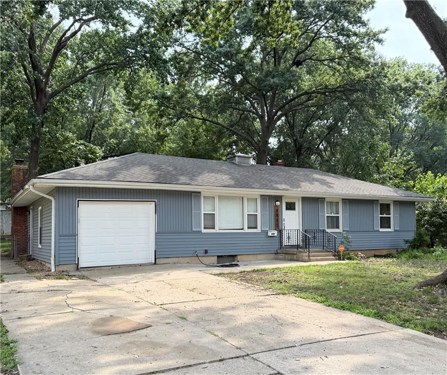8811 E 84th Street Property Photo