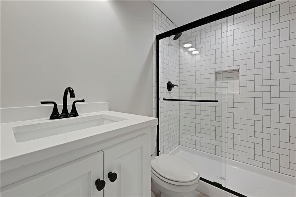 24916 W 98th Place Property Photo 29