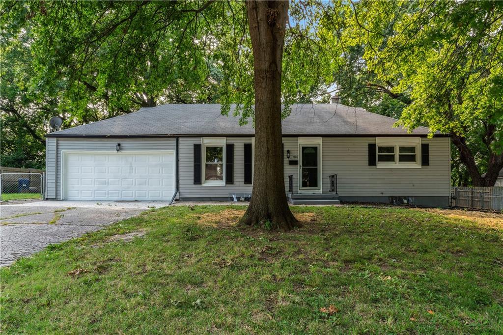 9504 Bennington Avenue Property Photo 1