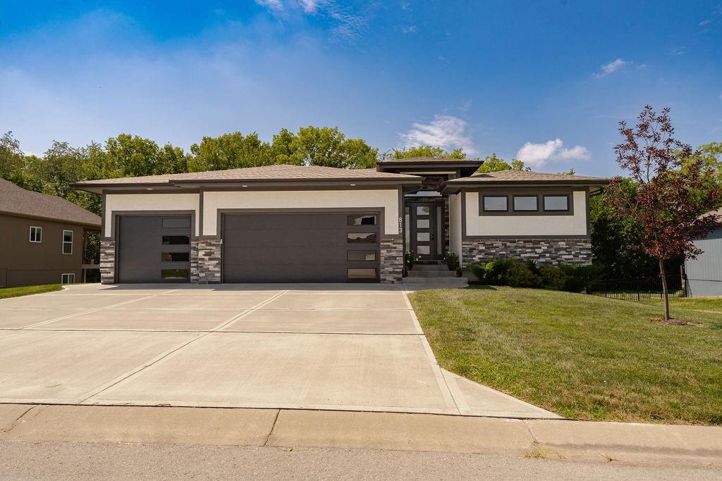 813 W Shawhan Parkway Property Photo 1