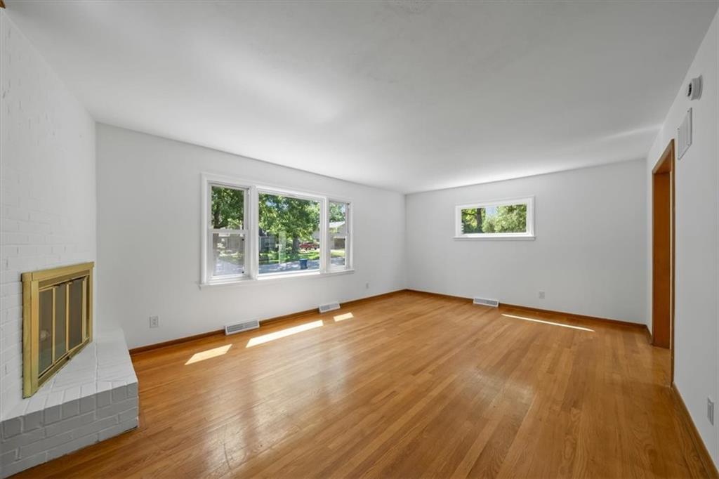 8204 Tomahawk Road Property Photo 3