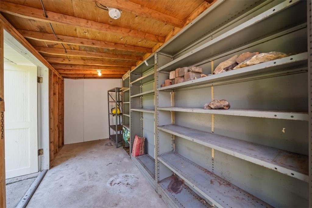 8204 Tomahawk Road Property Photo 45