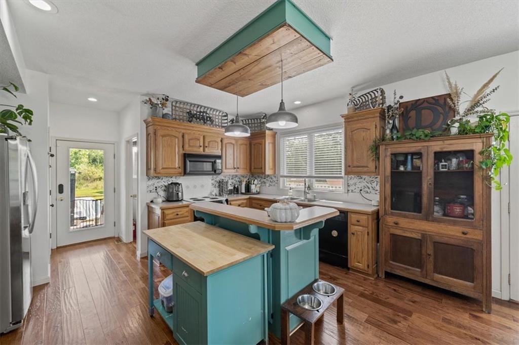 2248 Iowa Road Property Photo 1