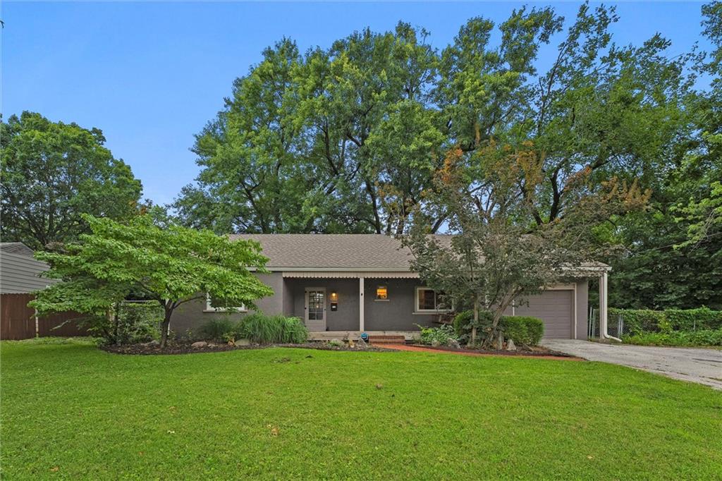 5220 Nieman Road Property Photo 1