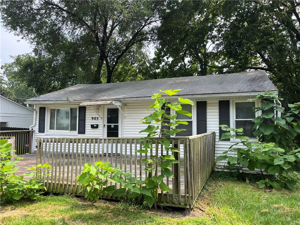 905 W Linden Avenue Property Photo 1
