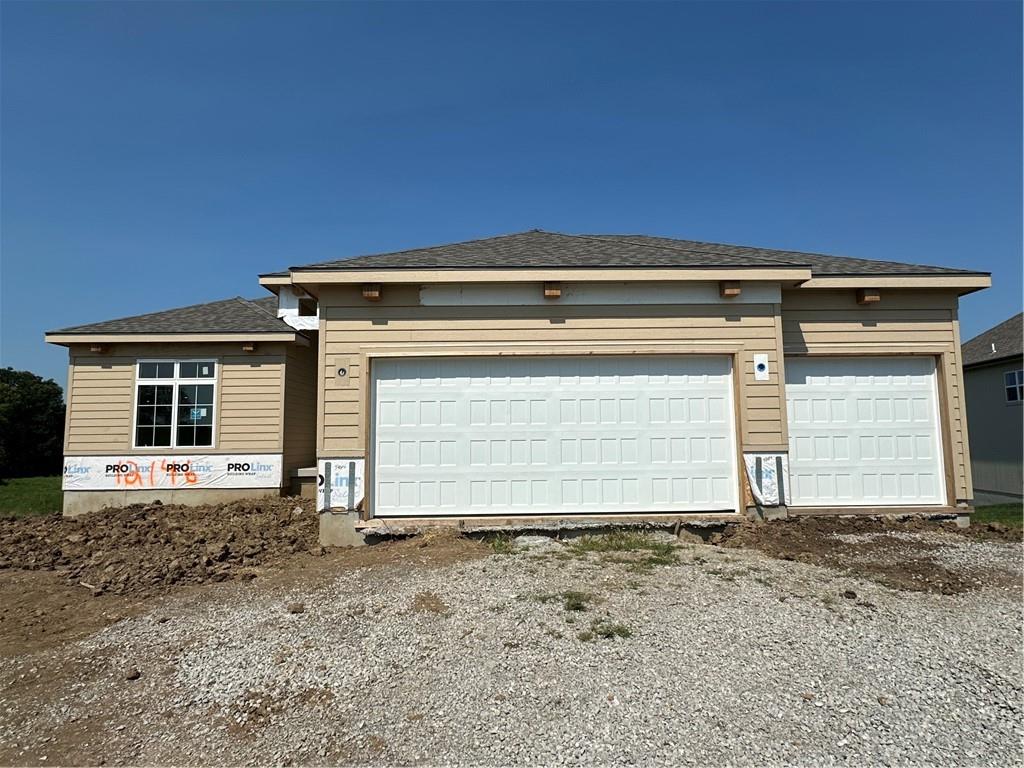12146 N Tracy Avenue Property Photo 1
