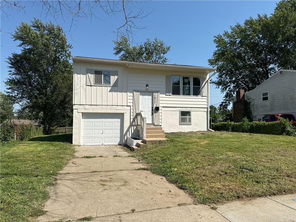 1511 N Osage Trail Property Photo 1