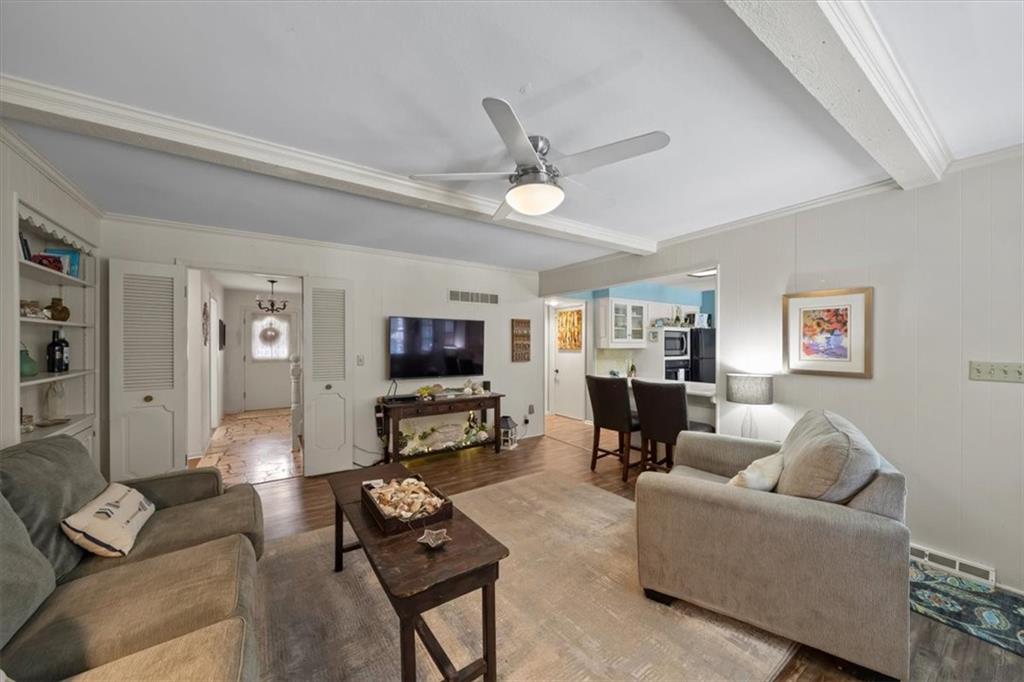 12800 E 38th Street Property Photo 10